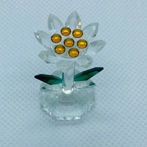 Vintage royal Vienna Australian Crystal Daisy